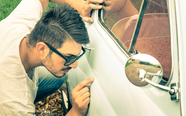 Comprobaciones que debes hacer antes de comprar un coche de segunda mano
