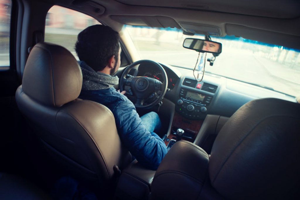 Papeles del coche: ¿Qué documentación debo llevar en mi vehículo?