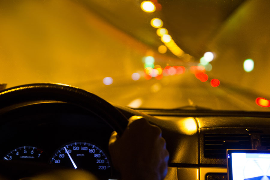 Qué es la hipnosis de la carretera
