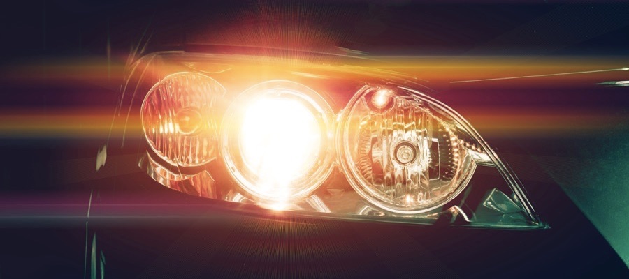 ¿Cuáles son los mejores faros para tu coche: led, xenón o halógenos?