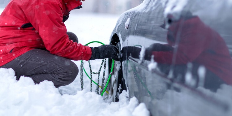 ¿Cómo conducir con nieve de forma segura?