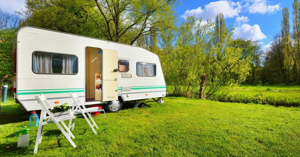 Mantenimiento de caravanas instaladas en un camping