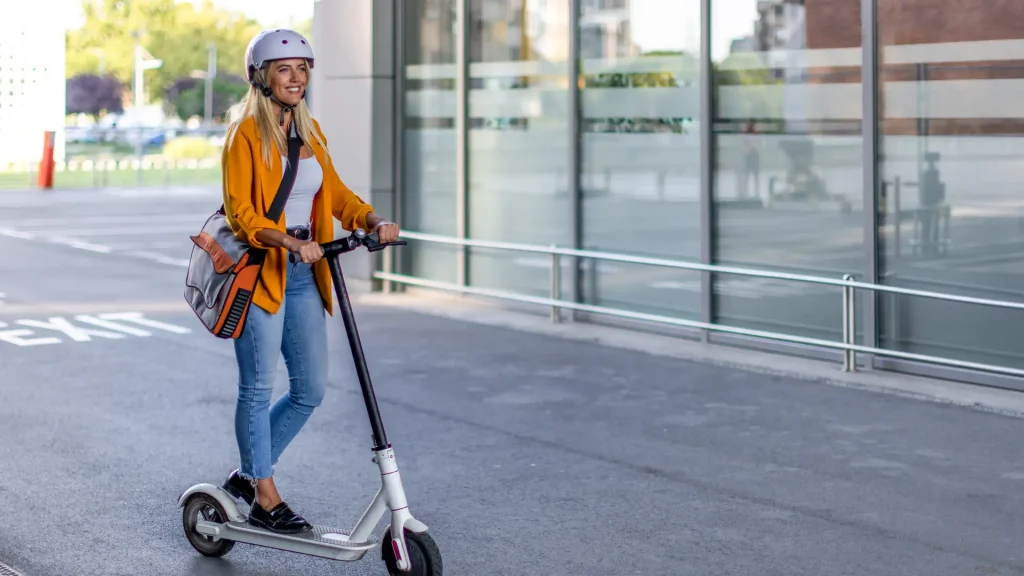 ¿Cuál es la normativa para los vehículos de movilidad personal?