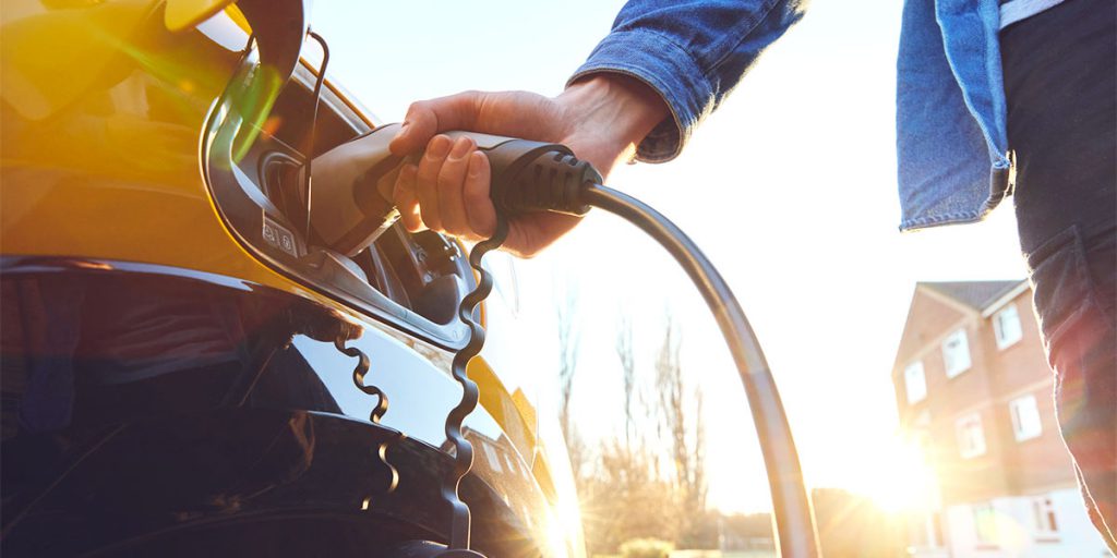 Los 6 coches eléctricos con más autonomía: descubre cuánto consumen