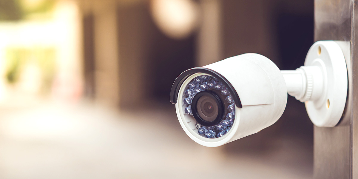 Puedo poner cámaras de vigilancia en la fachada de mi casa?