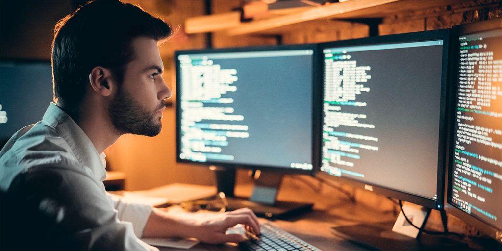 ¿Qué es la ingeniería social y cómo puedes prevenirte?