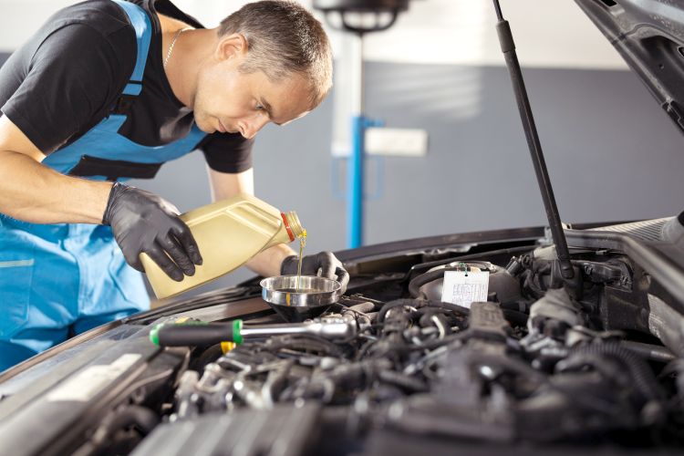 se pueden mezclar aceites de motor