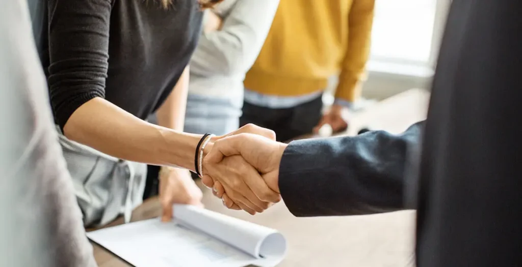 Obligaciones y derechos de los socios capitalistas