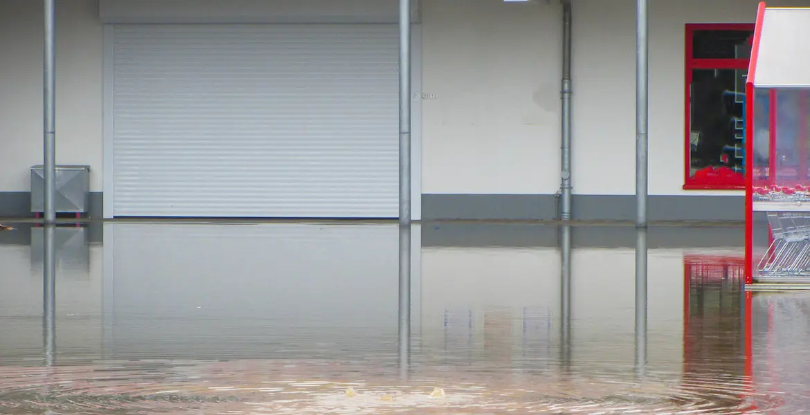 ¿Cómo puedes proteger tu negocio de los fenómenos climatológicos extremos?