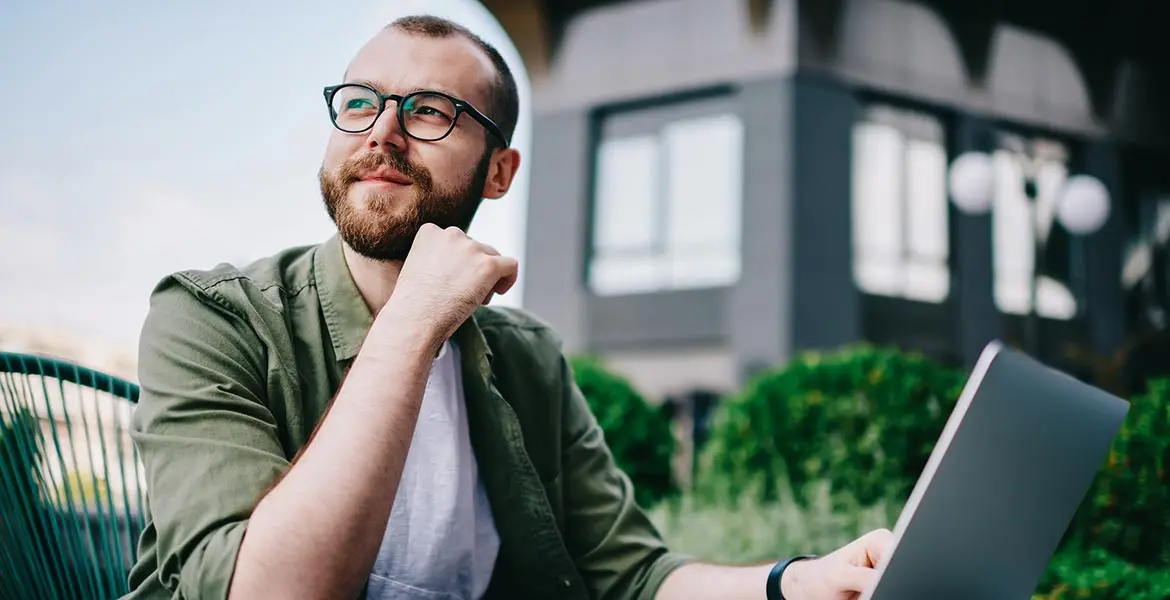 ¿Un funcionario puede ser autónomo?