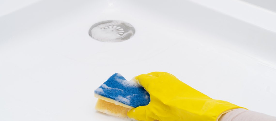 ¿Cómo quitar el óxido de la bañera?